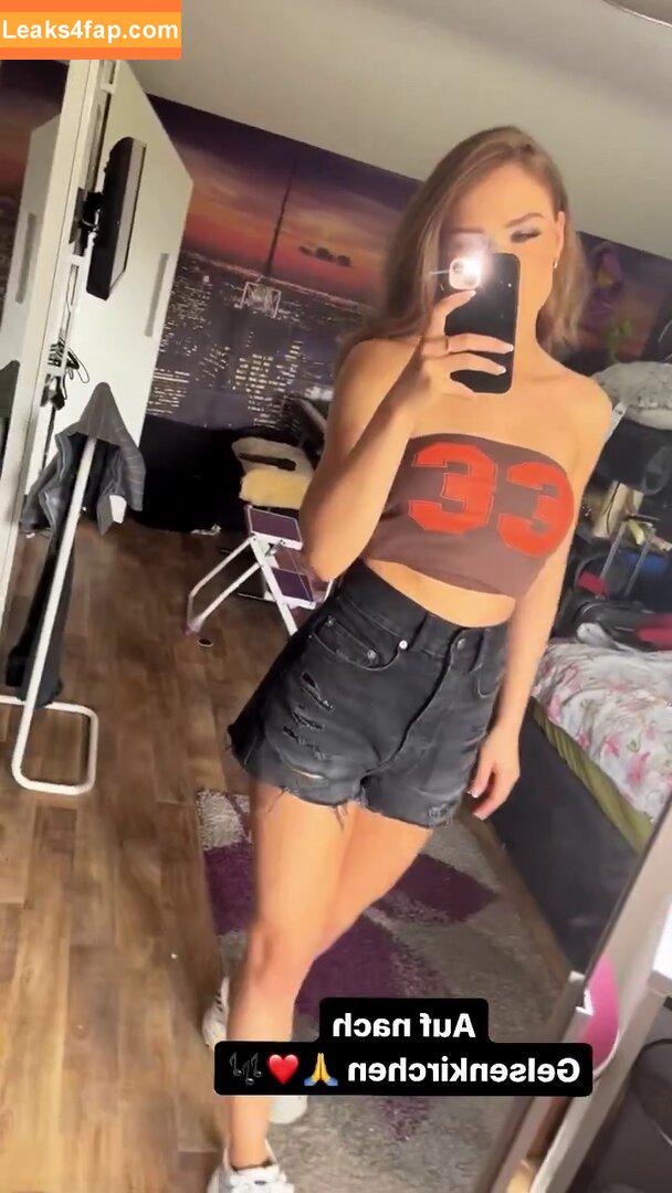 Marie Wegener /  leaked photo photo #0075