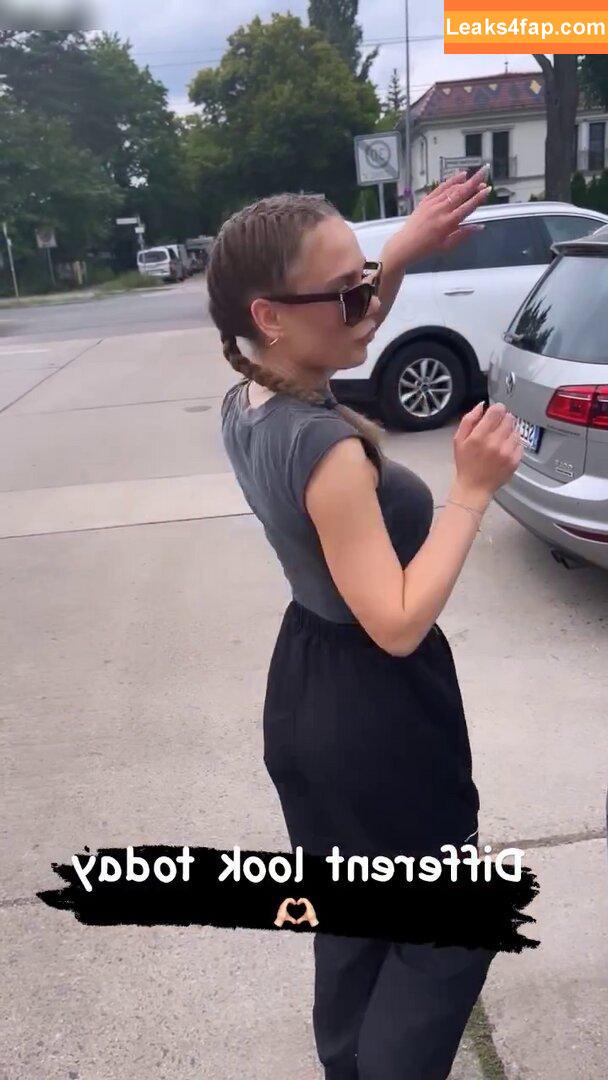 Marie Wegener /  leaked photo photo #0094