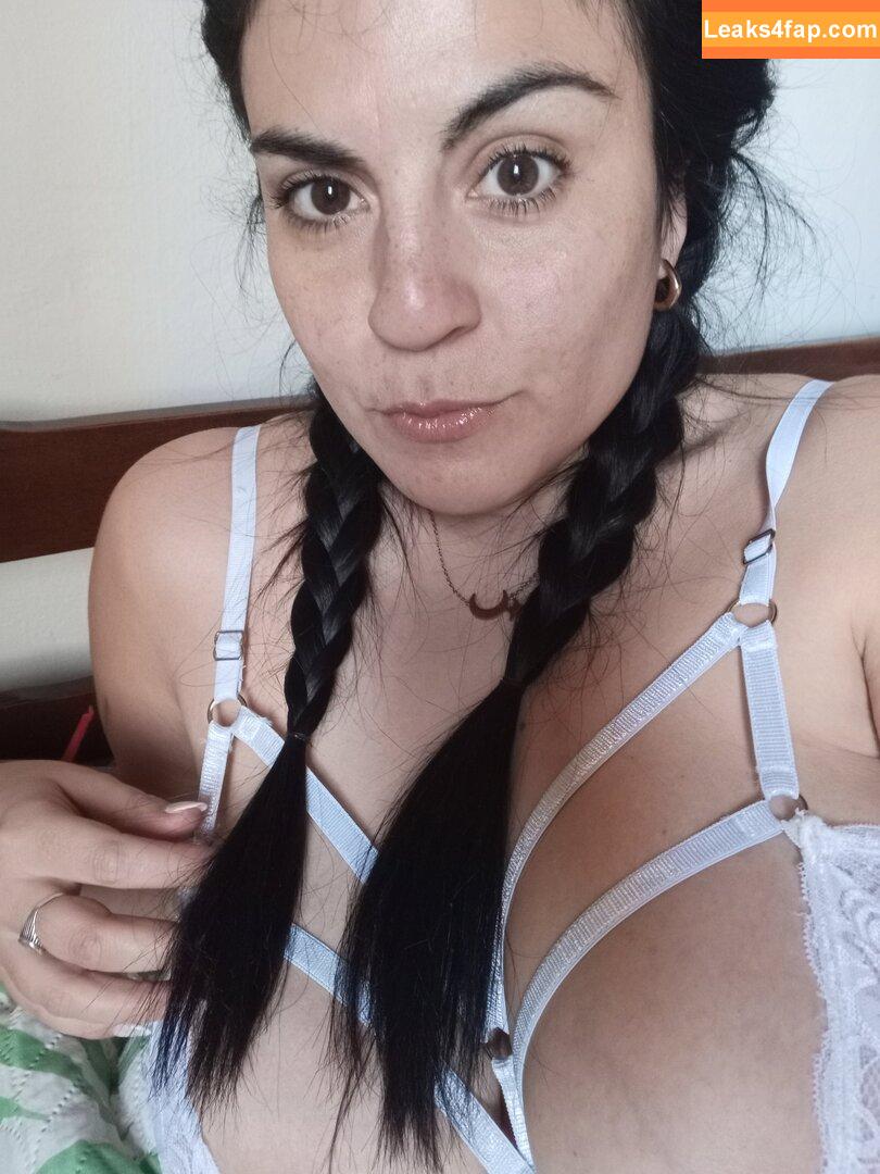 mariebonly / mariebrethenoux leaked photo photo #0006