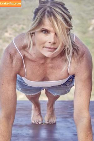 Mariel Hemingway photo #0098