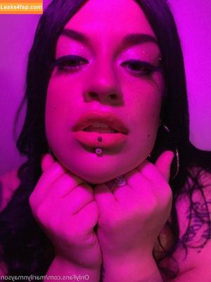 marilynmayson photo #0015