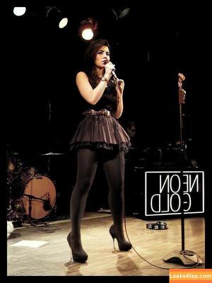 Marina Diamandis photo #0074