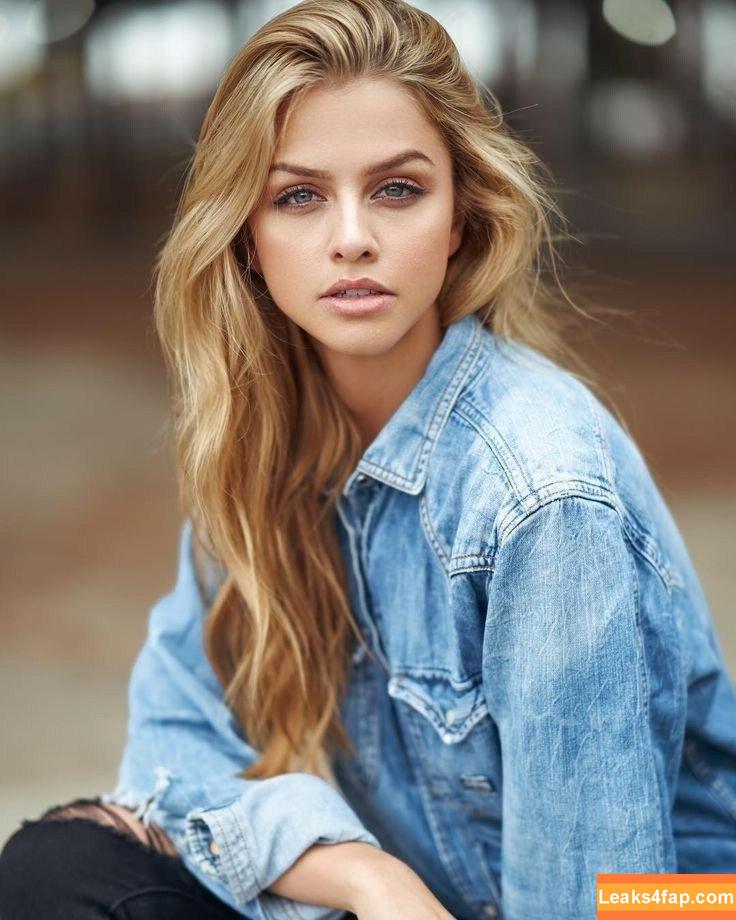 Marina Laswick / marooshk leaked photo photo #0003