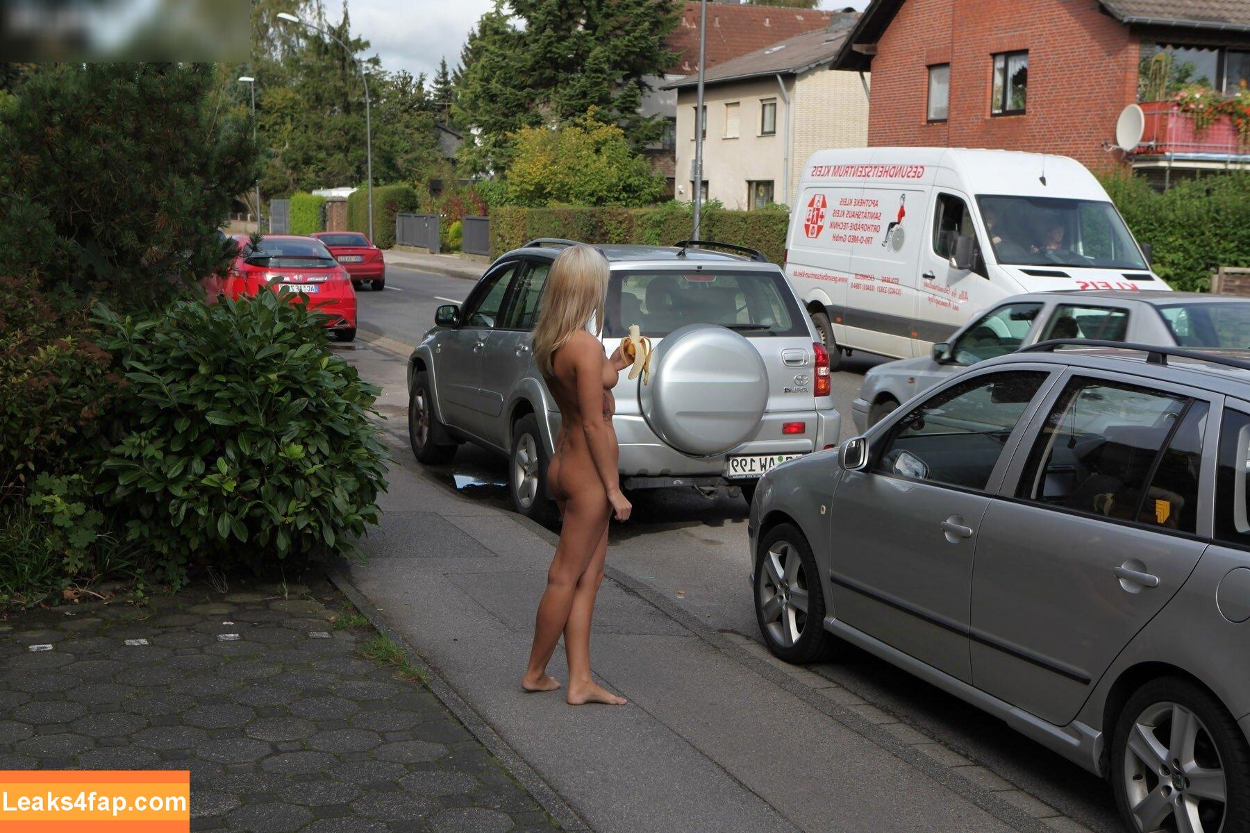 Marinka /  leaked photo photo #0715