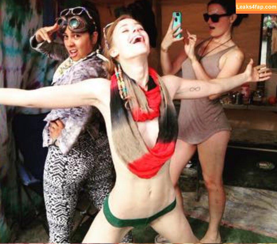 Marisha Ray / Marisha_Ray leaked photo photo #0007