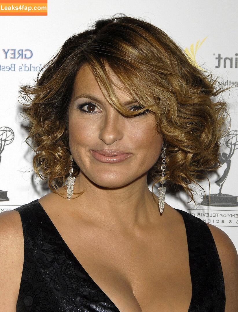 Mariska Hargitay / therealmariskahargitay leaked photo photo #0014