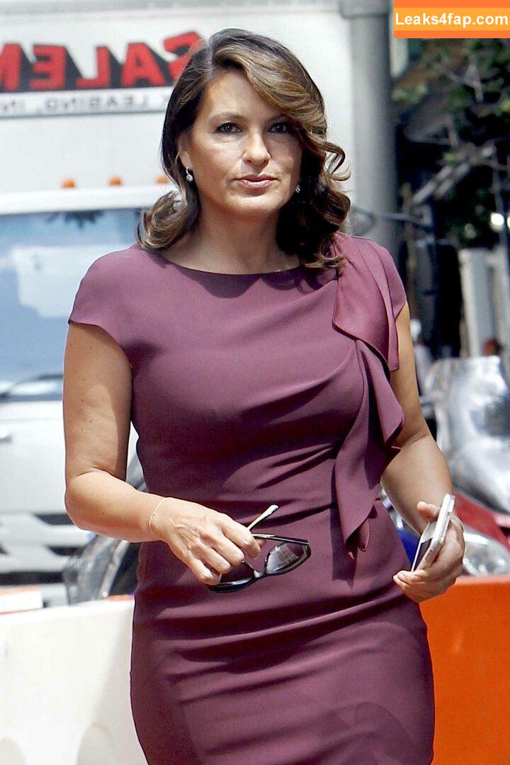 Mariska Hargitay / therealmariskahargitay leaked photo photo #0060