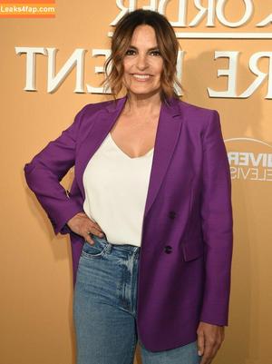 Mariska Hargitay фото #0024