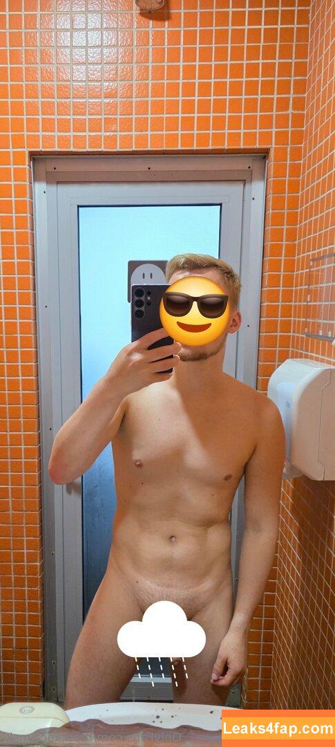 markkaczynski /  leaked photo photo #0142