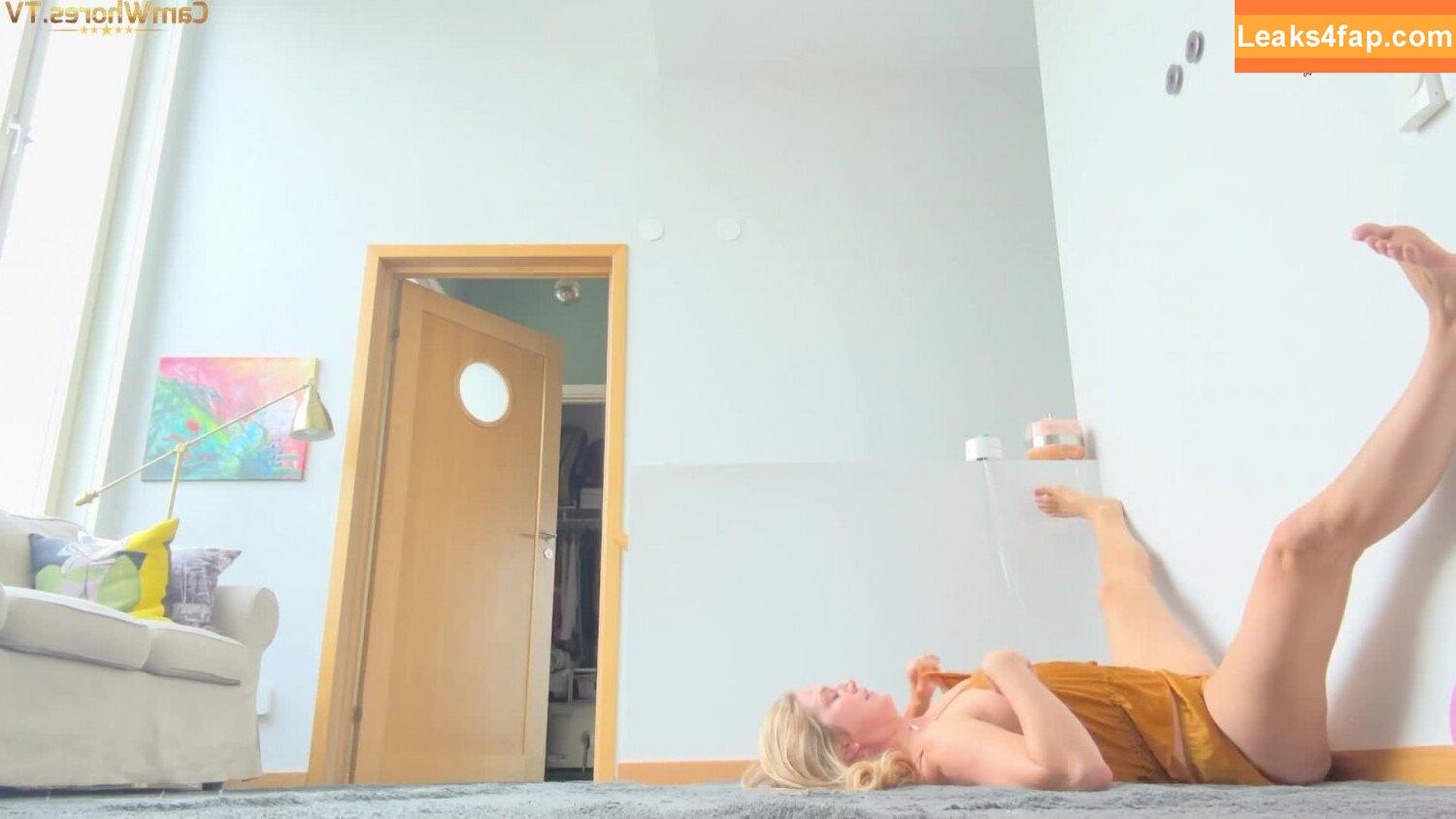 Marlin Gyoga /  leaked photo photo #0007