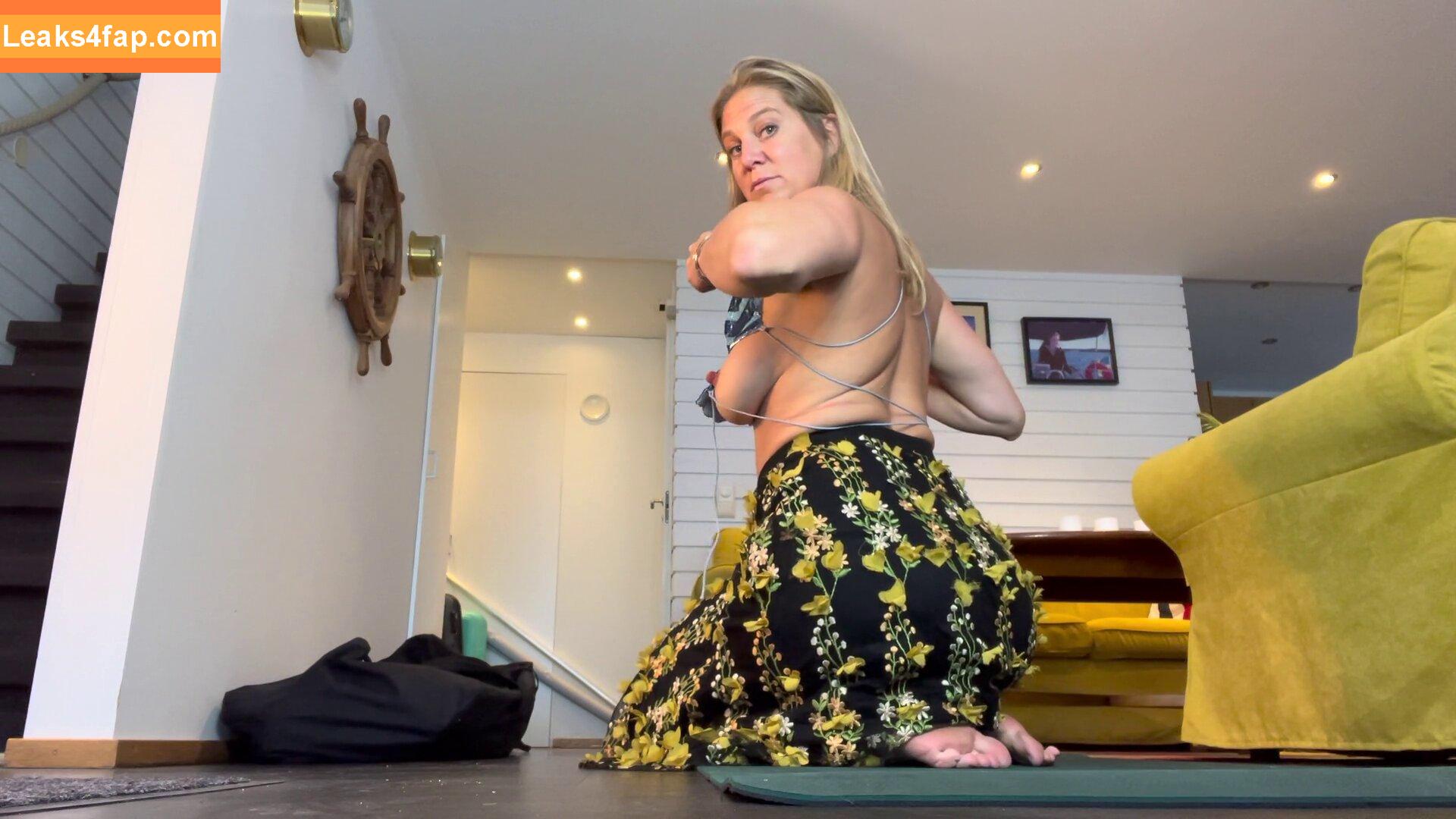 Marlingyoga /  слитое фото фото #0013