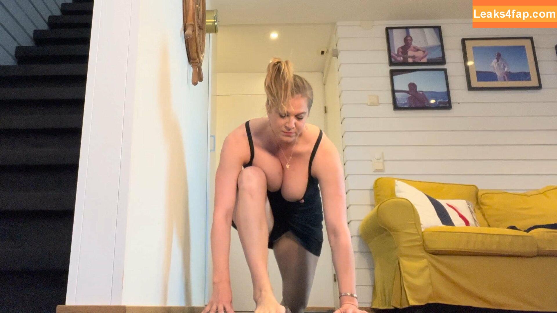 Marlingyoga /  слитое фото фото #0031