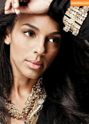 Marsha Thomason photo #0005