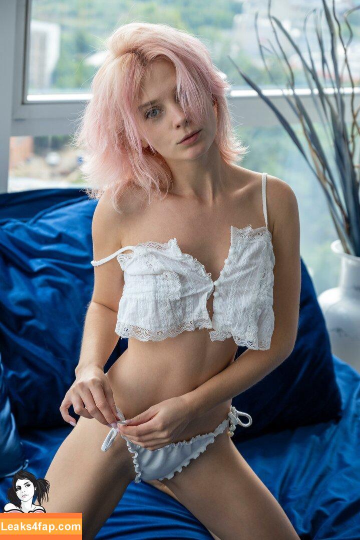 Marta Gromova / GromovaModel / Lilu / Lily Fleur / martagromova.magazine / marthagromova_model слитое фото фото #0057