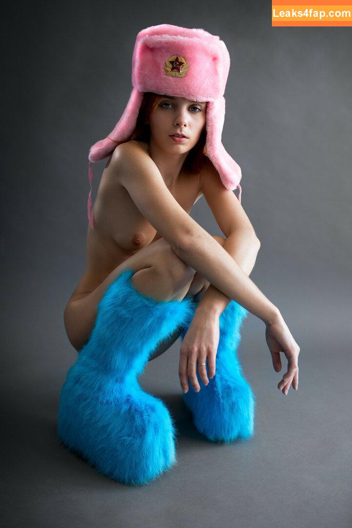 Marta Gromova / GromovaModel / Lilu / Lily Fleur / martagromova.magazine / marthagromova_model слитое фото фото #0269