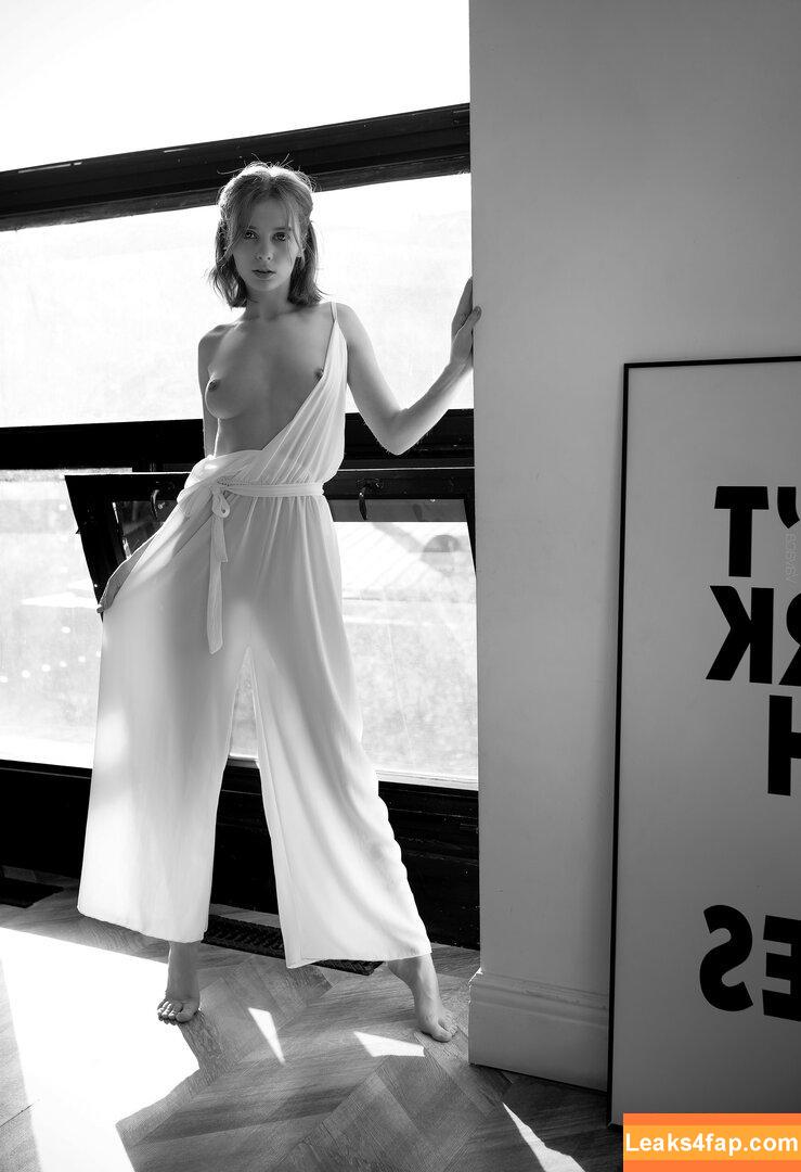 Marta Gromova / GromovaModel / Lilu / Lily Fleur / martagromova.magazine / marthagromova_model слитое фото фото #0293