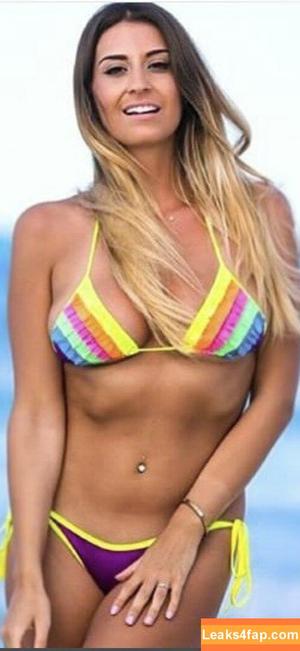 Martika Caringella photo #0011