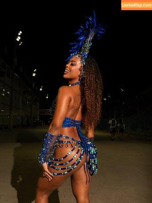 Marvvila photo #0156