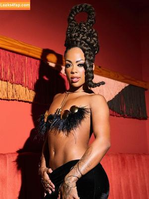 Marvvila photo #0158