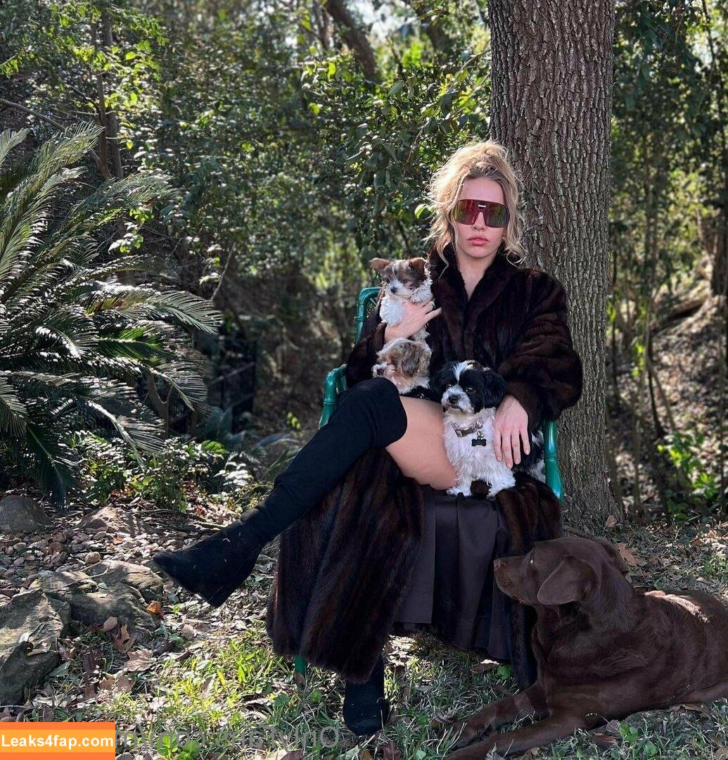 mary_a_b /  leaked photo photo #0039