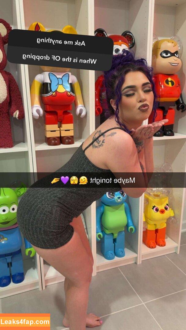 Mary Liven free leaks