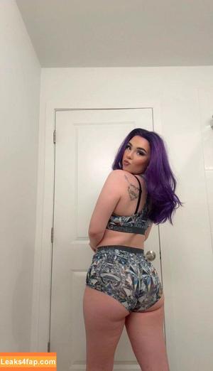 Mary Liven photo #0015