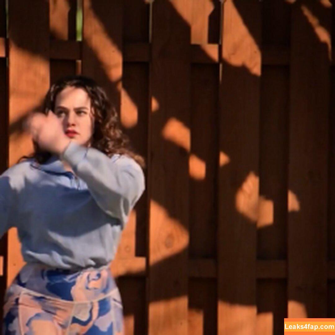 Mary Mouser / missmarymmouser leaked photo photo #0113