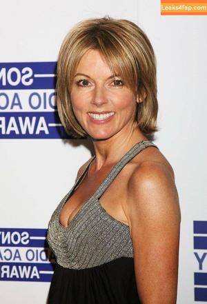 Mary Nightingale photo #0015