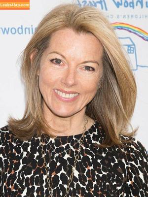 Mary Nightingale фото #0017