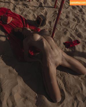 Mary Popiense photo #0222