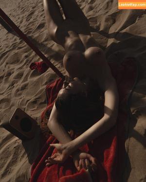 Mary Popiense photo #0224