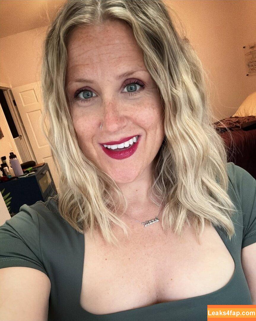 Mary Santora / marysantoracomedy leaked photo photo #0004