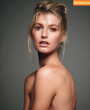 Mary Vitinaros photo #0013