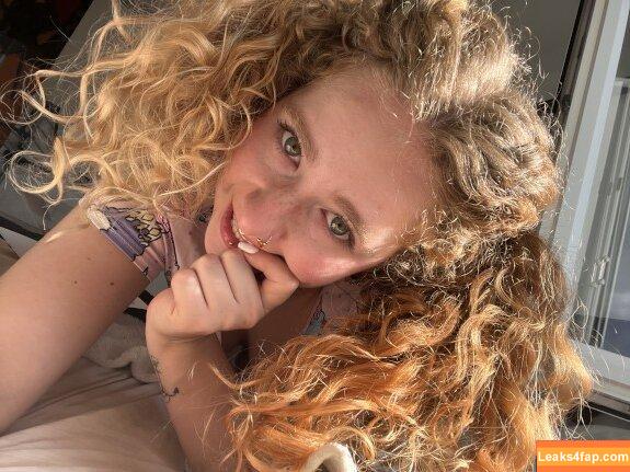 Maryjane Auryn / maryjaneauryn.18 leaked photo photo #0400