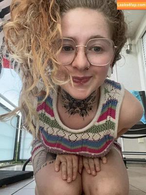 Maryjane Auryn photo #0220