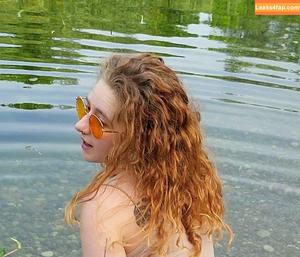 Maryjane Auryn photo #0246