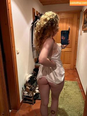 Maryjane Auryn photo #0366