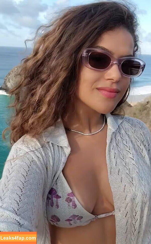 Maísa Silva /  leaked photo photo #0008