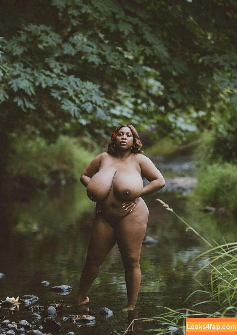 MaseratiXXX / clubmaseratixxx / kerrystayglam leaked photo photo #0064