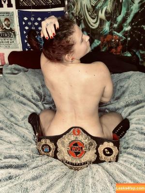 Masha Slamovich photo #0013