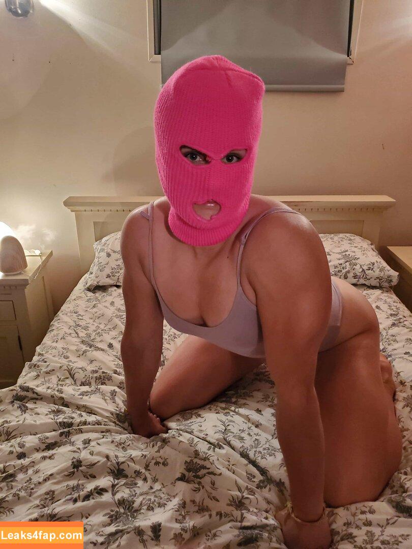 Masked Pink Peach / maskedpinkpeach / pink.peach.moon leaked photo photo #0016