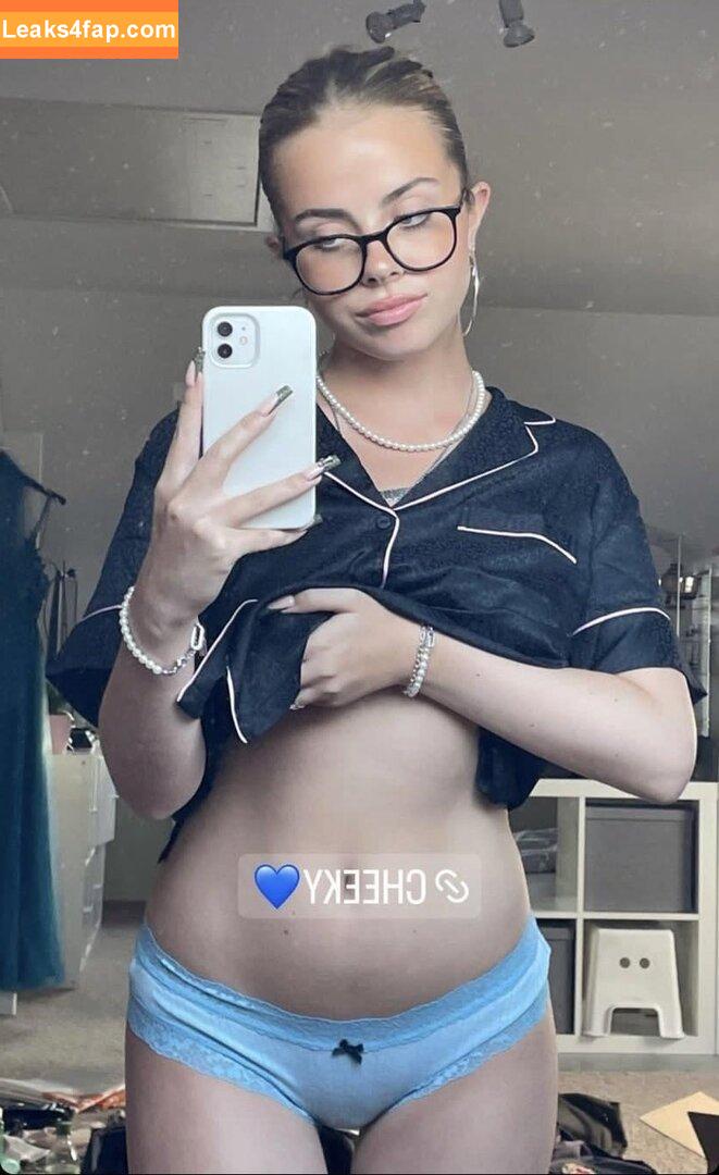 Mathilda.mkh / thickmathilda leaked photo photo #0013