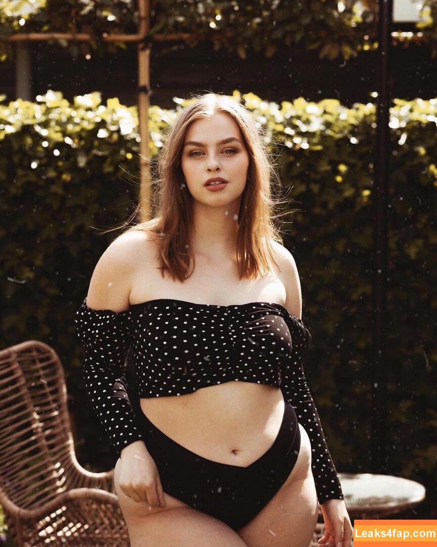 Maura Levanna /  leaked photo photo #0011
