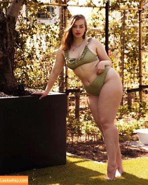 Maura Levanna photo #0002