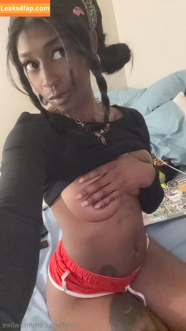 mawliee /  leaked photo photo #0017