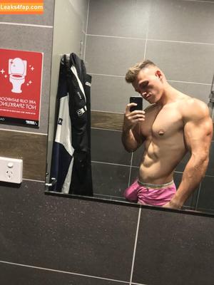 maxsmall photo #0106