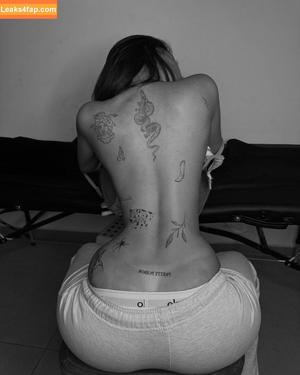 May Arev photo #0061