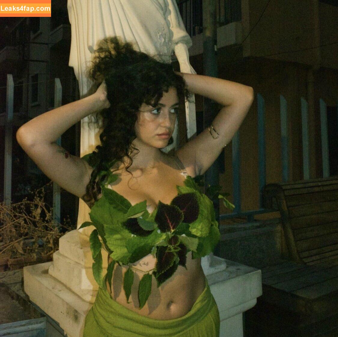 Maya Abdallah / maya.abdallah / mayuhnaise слитое фото фото #0084