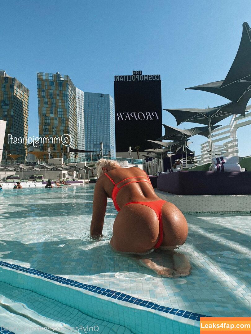 Maya Bensinger / MayaBensinger / MrandMrsJonesFl leaked photo photo #0006