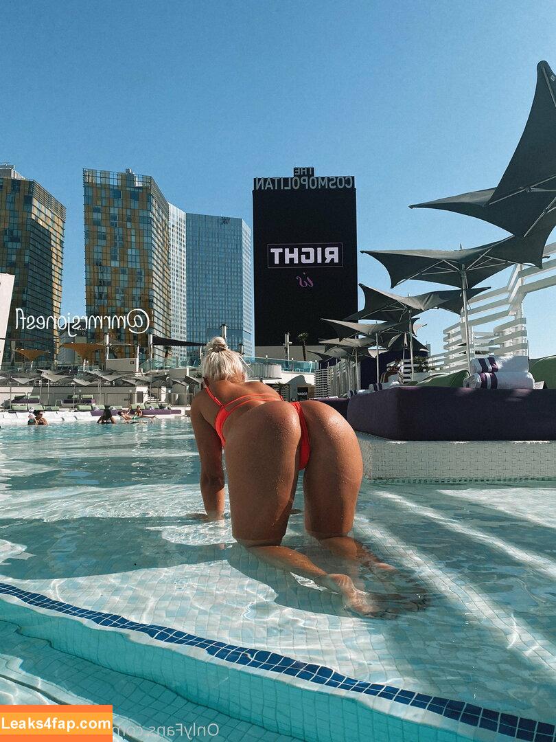Maya Bensinger / MayaBensinger / MrandMrsJonesFl leaked photo photo #0007